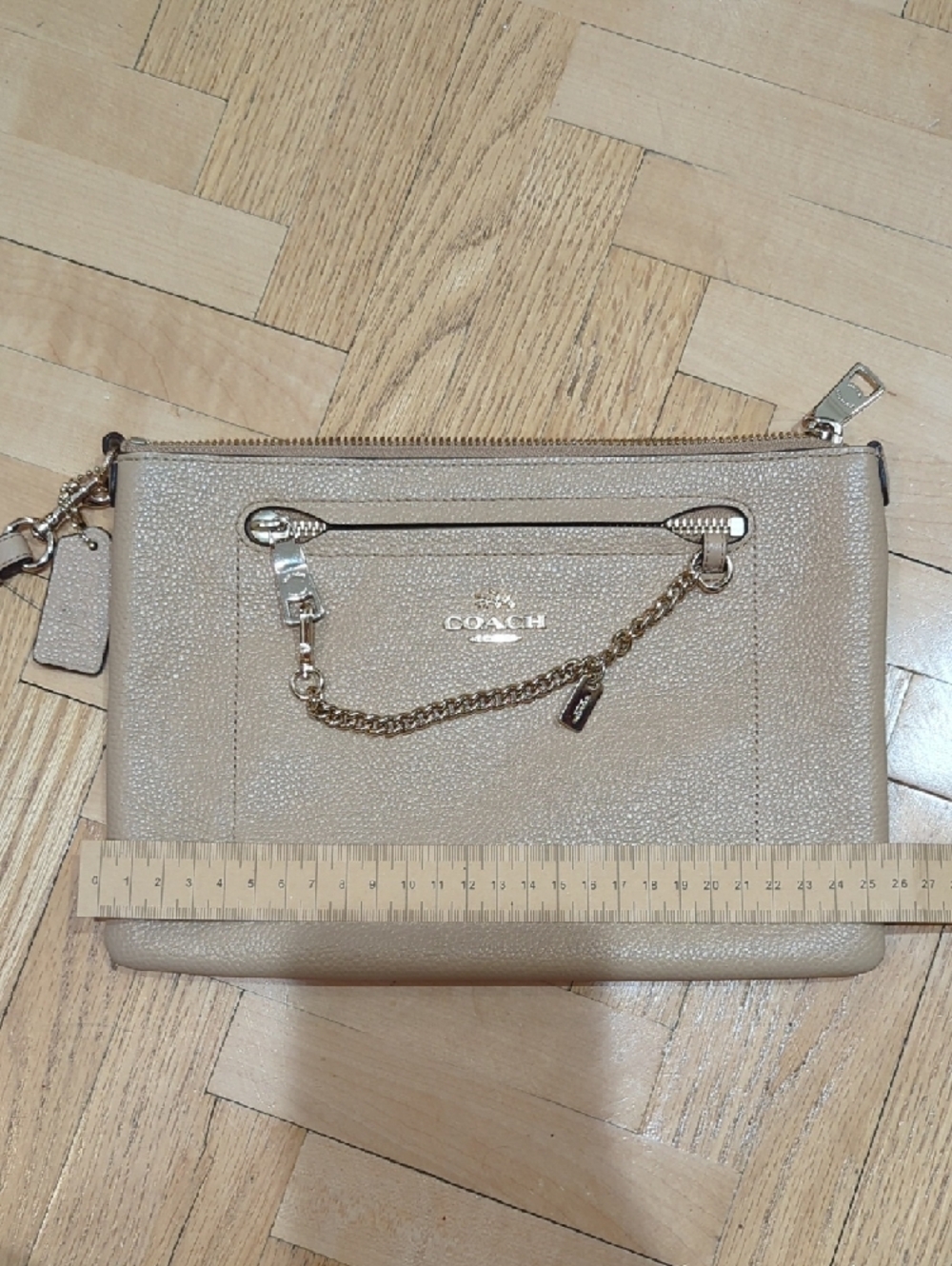 Coach Neutral Beige Pebbled Leather Wristlet with Gold Chain - Picture 9 of 10